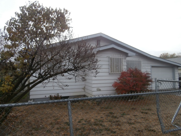 1322 Swan Avenue, Yakima, WA 98902 