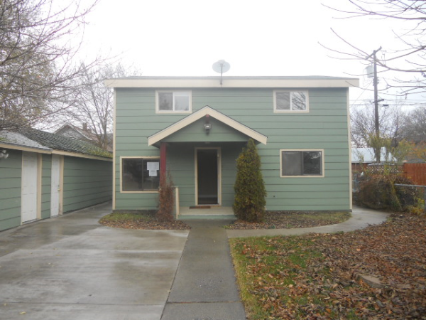 724 West Kiernan Avenue, Spokane, WA 99205 