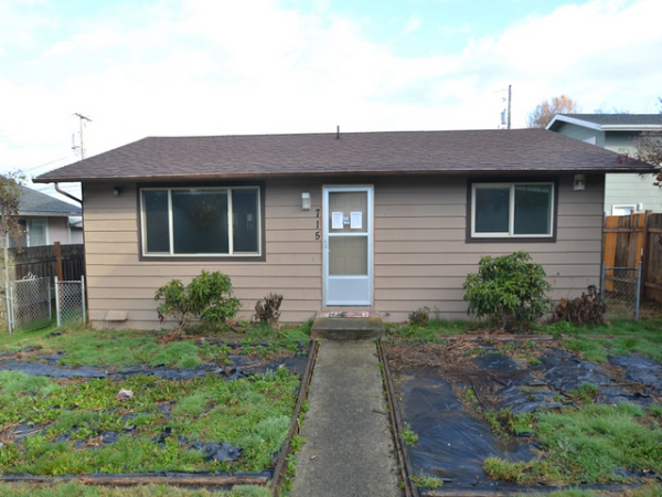 715 East 9th Street, Port Angeles, WA 98362 
