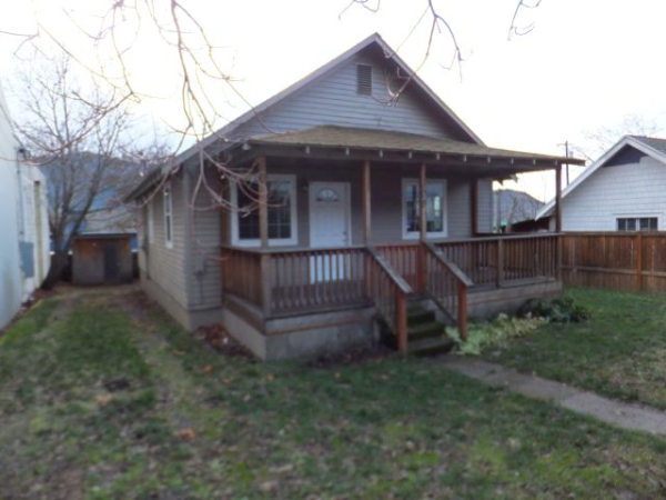 309 W Humboldt Street, Bingen, WA 98605 