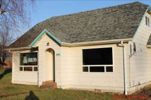 1001 Howard Street, Raymond, WA 98577 