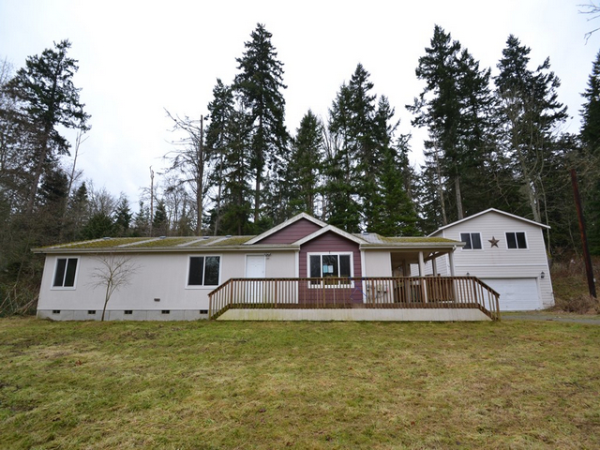 16 E Mountain View Road, Camano Island, WA 98282 