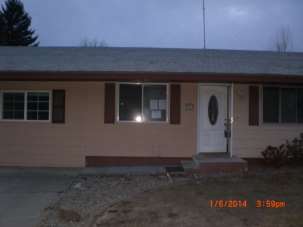 212 Adams Park Dr, Zillah, WA 98953 