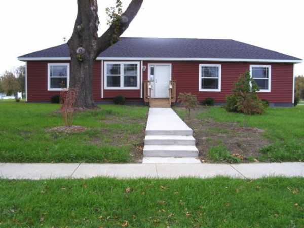 897 East Lake St, Lake Mills, WI 53551 