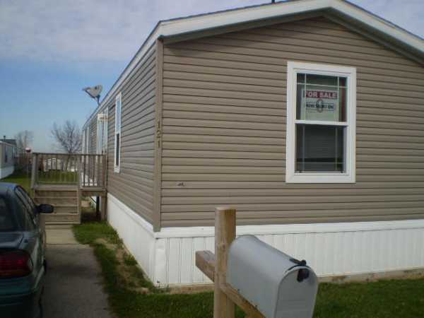 121 Manor Hill Drive, Eden, WI 53019 