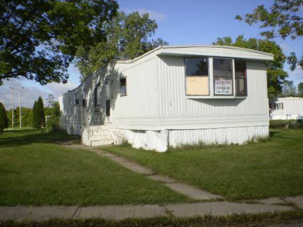 1700 Fountain Avenue, Oshkosh, WI 54904 