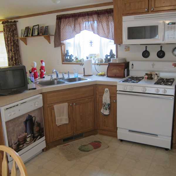 4221 S. 6th st. A-44, Milwaukee, WI 53221 