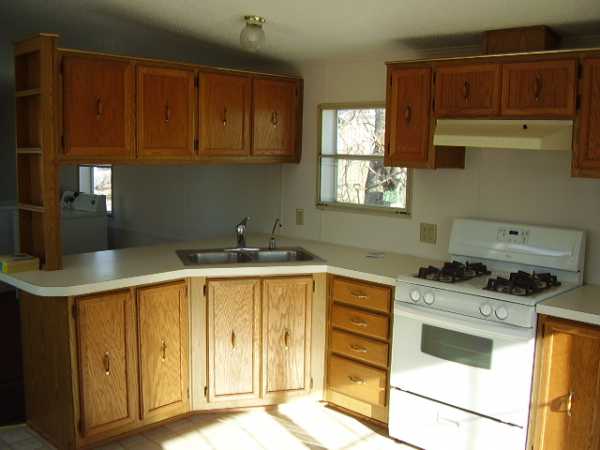 4221 S. 6 St, # C-4, Milwaukee, WI 53221 