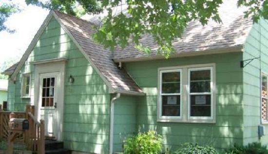 527 West Division Street, River Falls, WI 54022 