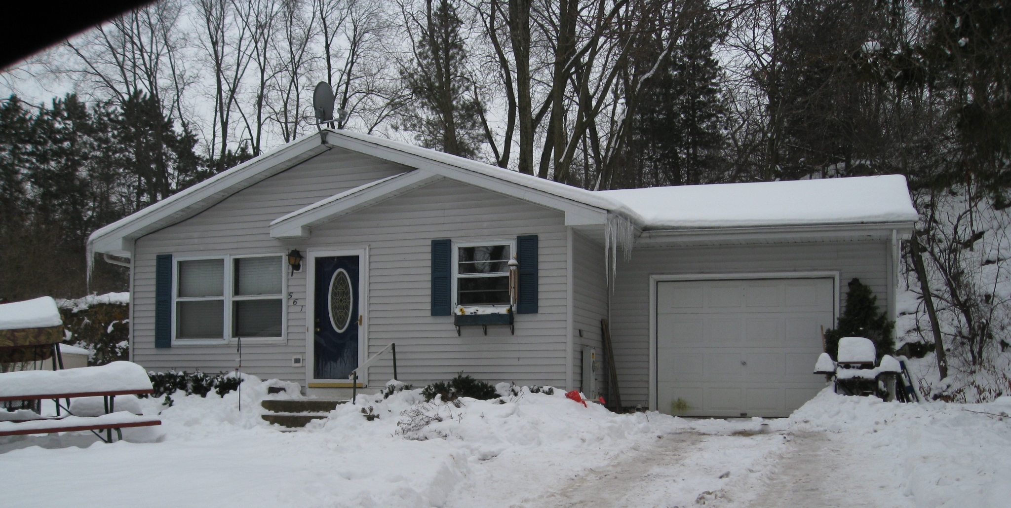 561 Quarry St, Baraboo, WI 53913 