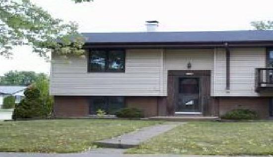 7756 W Denver Ave, Milwaukee, WI 53223 