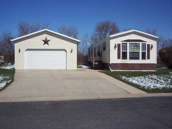 192 Gail Ln, Neenah, WI 54956 