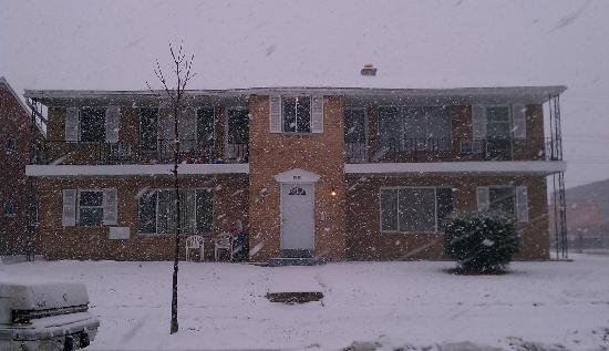 6122 West Kaul Avenue, Milwaukee, WI 53218 