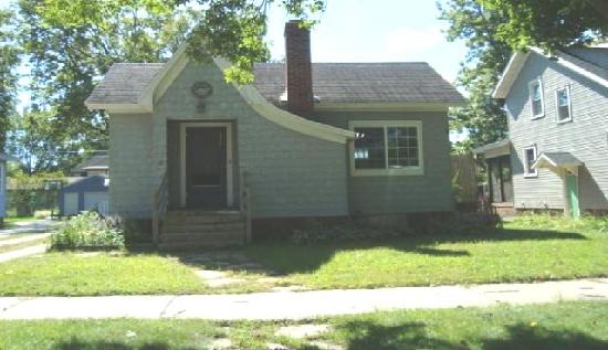 2109 Center St, Stevens Point, WI 54481 