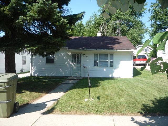 5041 50th St, Milwaukee, WI 53218 