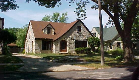 3235 North 48th Street, Milwaukee, WI 53216 