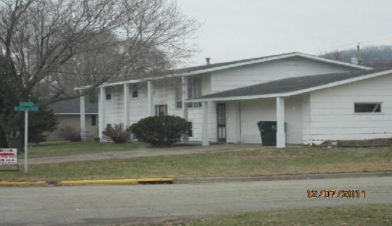 1316 South 14th Street, Prairie Du Chien, WI 53821 
