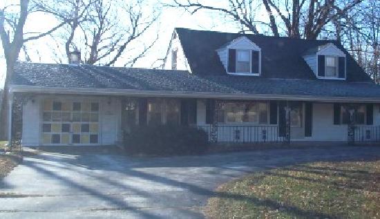 2401 Summit Avenue, Waukesha, WI 53188 