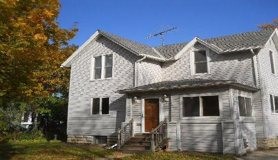 291 Ellis St, Fond Du Lac, WI 54935 