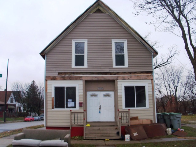 2060 32nd St, Milwaukee, WI 53208 