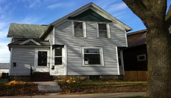 1555 South 36th Street, Milwaukee, WI 53215 