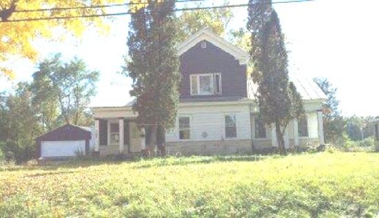 709 East Alfred Street, Weyauwega, WI 54983 