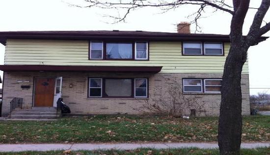 8119-21 West Thurston Avenue, Milwaukee, WI 53218 