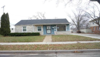 4294 North Sercombe Road, Milwaukee, WI 53216 