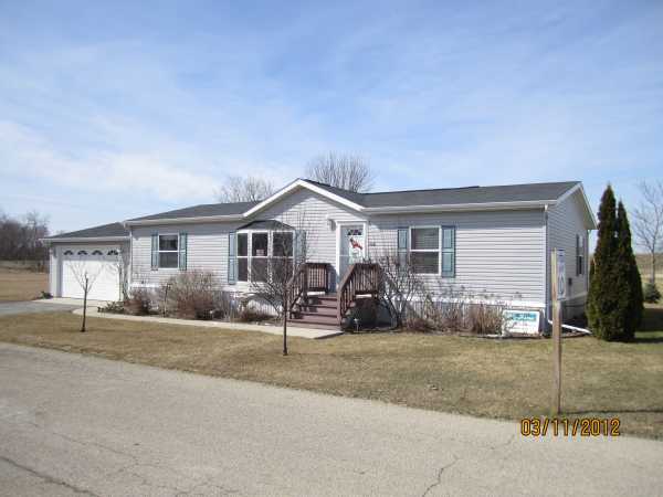 104 Pine Dr., Reeseville, WI 53579 