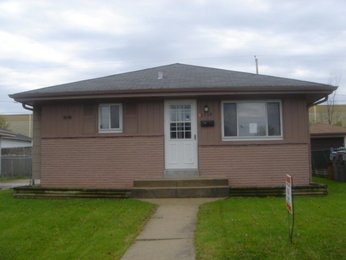 1519 W Granada St, Milwaukee, WI 53221 