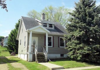 409 4th Ave, New Glarus, WI 53574 