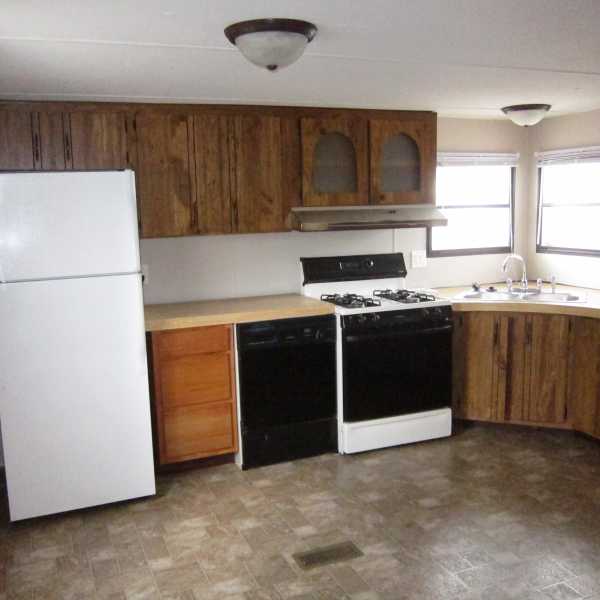 4221 S. 6th st. F-40, Milwaukee, WI 53221 