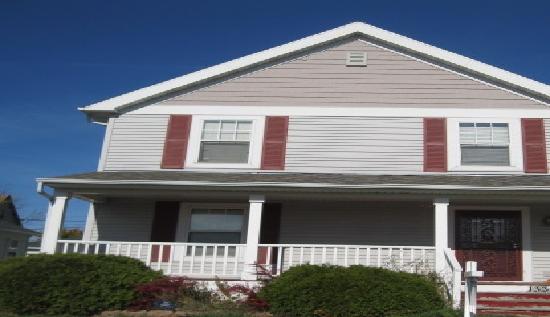 1330 W Garfield Ave, Milwaukee, WI 53210 