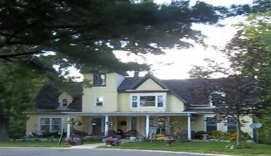 213 North 3rd Street, Delavan, WI 53115 