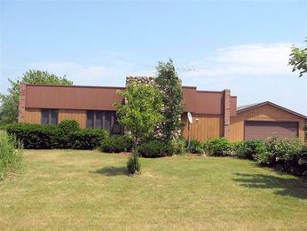 419 Tower Ave, Whitelaw, WI 54247 