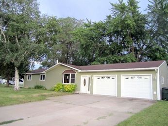 1508 E Wells St, Prairie Du Chien, WI 53821 