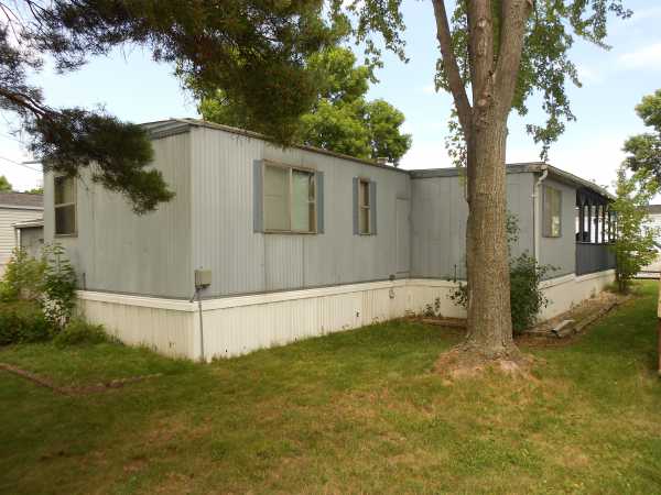 1331 Bellevue st#24, Green Bay, WI 54302 