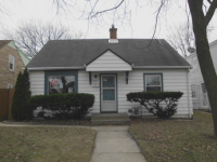 6427 W Moltke Ave, Milwaukee, WI 53210 