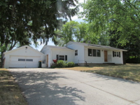 821 Roosevelt Dr, West Bend, WI 53090 