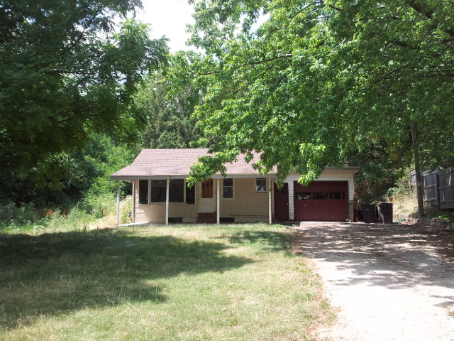 W8176 HWY B, LAKE MILLS, WI 53551 