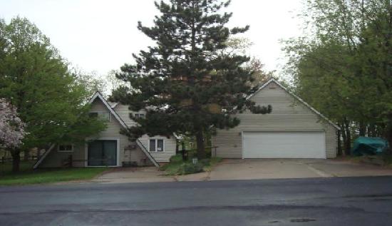 1042 East Queens Way, Nekoosa, WI 54457 