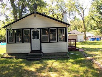 24825 Wilson St, Kansasville, WI 53139 