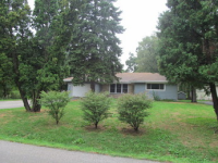 W265n2970 Peterson Dr, Pewaukee, WI 53072 