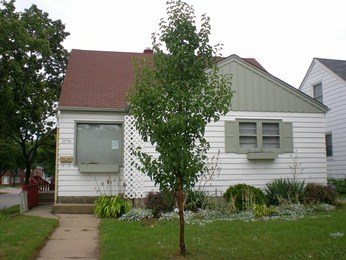 3776 N 77th St, Milwaukee, WI 53222 