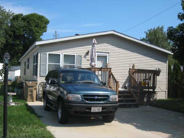 1817 104th Street #128, Pleasant Prairie, WI 53158 