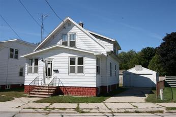 1308 Hawthorne Ave, Two Rivers, WI 54241 