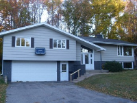 1105 W Briarwood St, Marshfield, WI 54449 