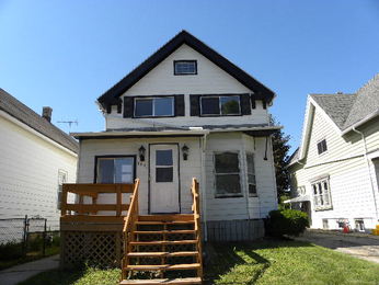 3831 S Pennsylvania Ave, St Francis, WI 53235 