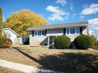 1317 Green Tree Rd, West Bend, WI 53090 