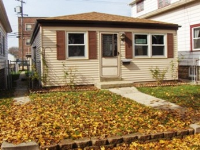 2137 S 72nd St, West Allis, WI 53219 